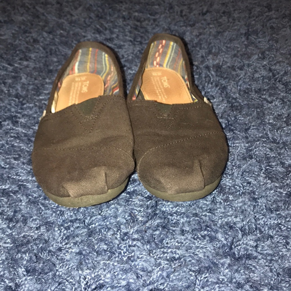 Toms